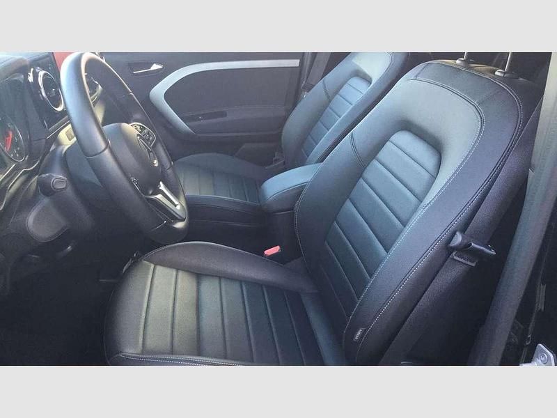 Usado Mercedes 180 116 CV (85 kW) 2024 Berlina