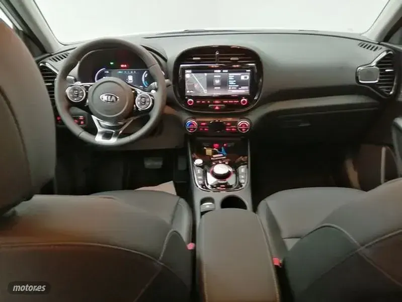 Usado Kia Soul EV 150 kW (204 CV) 2020 Blanco SUV