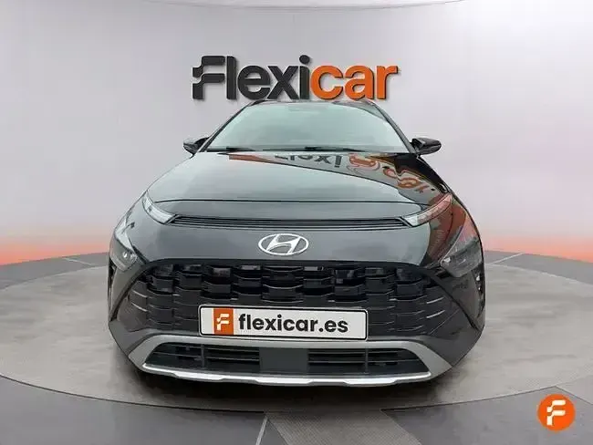 Usado Hyundai Bayon 100 CV (73 kW) 2021 Negro SUV