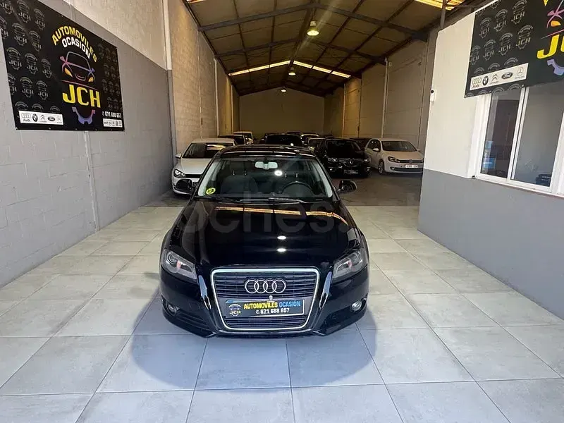 Usado Audi A3 Ambiente 140 CV (102 kW) 2008 Negro Utilitario