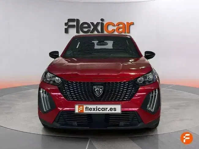Usado Peugeot 2008 Active 100 CV (73 kW) 2023 Rojo SUV