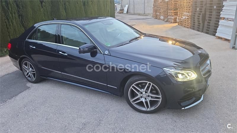 Usado Mercedes E250 Avantgarde 204 CV (150 kW) 2015 Azul Berlina