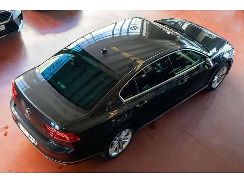 Usado VW Passat GTE 218 CV (160 kW) 2022 Gris Familiar