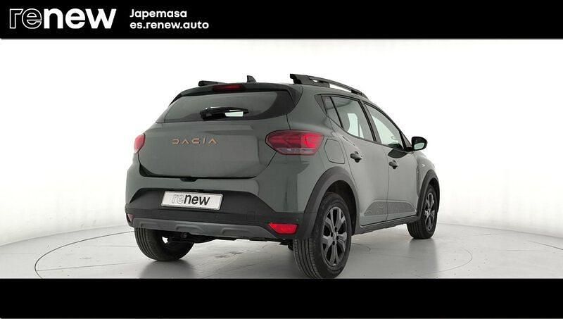 Usado Dacia Sandero Extreme 100 CV (73 kW) 2025 Verde Berlina