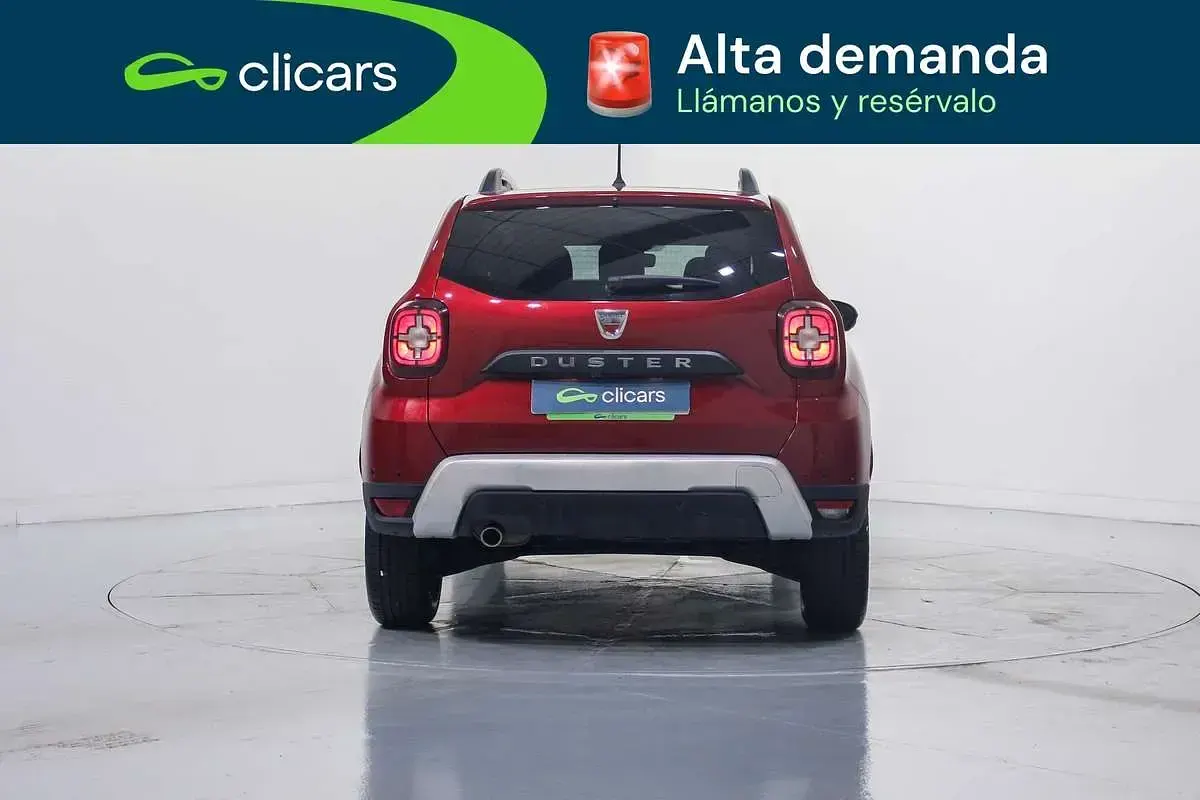 Usado Dacia Duster Essentiel 91 CV (66 kW) 2021 Rojo SUV