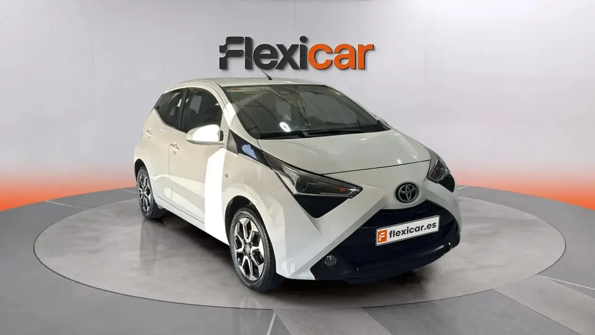 Usado Toyota Aygo X-play 72 CV (52 kW) 2018 Utilitario