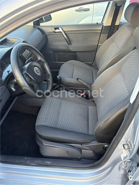 Używany VW Polo Trendline 65 KM (47 kW) 2004 Szary Hatchback