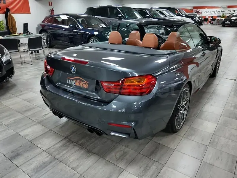 Usado BMW M4 Cabriolet Competition Edition 431 CV (317 kW) 2017 Gris / plata Descapotable