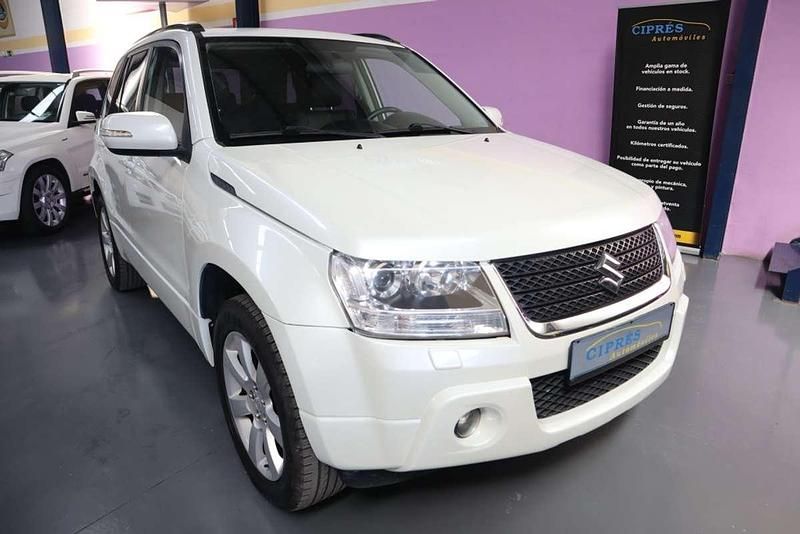 Usado Suzuki Grand Vitara 129 CV (94 kW) 2010 Blanco SUV