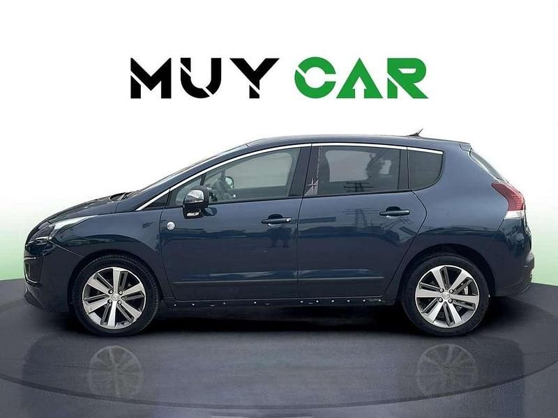 Usado Peugeot 3008 Allure 120 CV (88 kW) 2016 Azul Monovolumen
