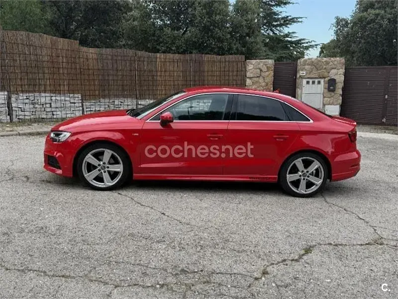 Usado Audi A3 S-Line 150 CV (110 kW) 2017 Rojo Berlina