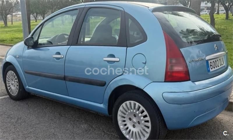 Usado Citroën C3 Exclusive 70 CV (51 kW) 2004 Azul Berlina