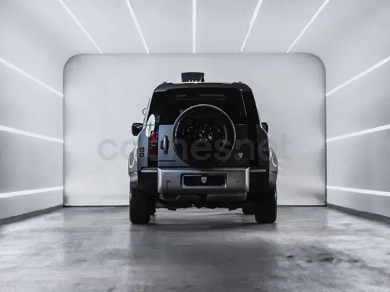 Usado Land Rover Defender S 200 CV (147 kW) 2021 Gris / plata SUV