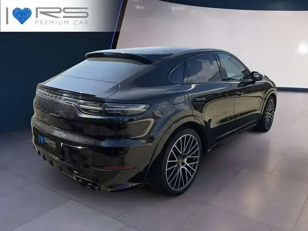 Usado Porsche Cayenne E-Hybrid Platinum Edition 462 CV (339 kW) 2023 Negro SUV