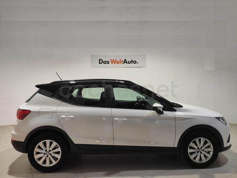 Usado Seat Arona Style 110 CV (80 kW) 2021 Blanco SUV