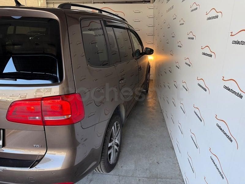 Usado VW Touran Advance 105 CV (77 kW) 2012 Beige Monovolumen