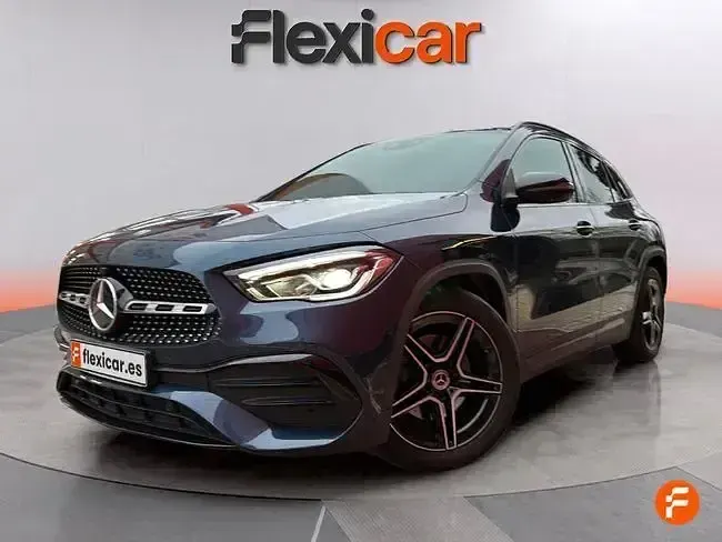 Usado Mercedes GLA200 150 CV (110 kW) 2021 Azul SUV