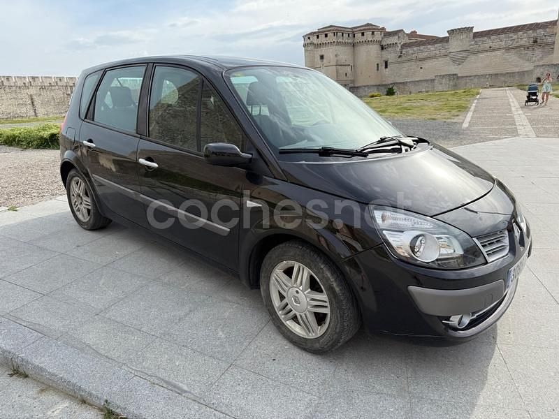 Negro Usado 2009 Renault Scénic III Monovolumen | 3000 € (Buen precio) - Imagen 1/4