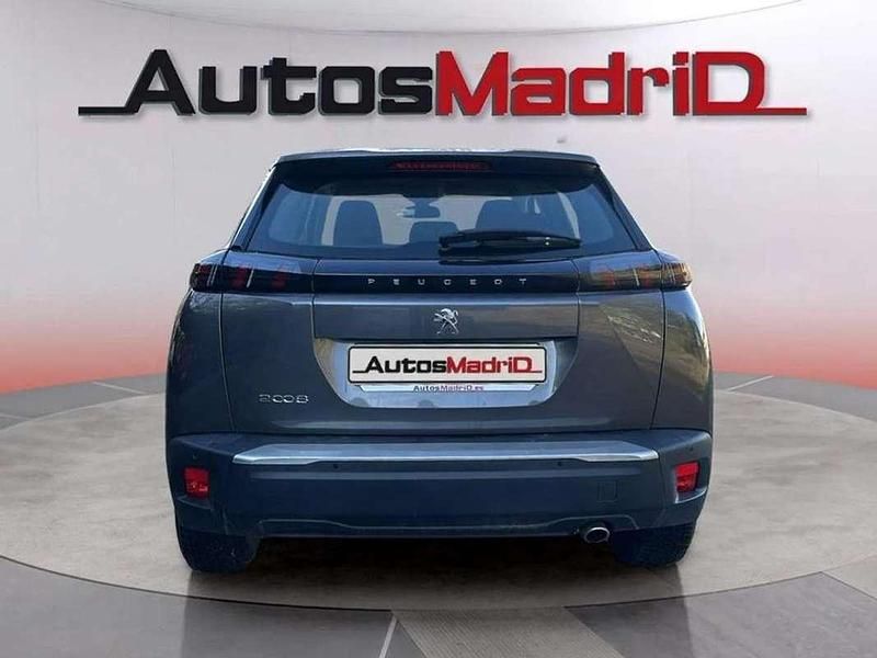 Usado Peugeot 2008 Active 111 CV (81 kW) 2021 Gris SUV