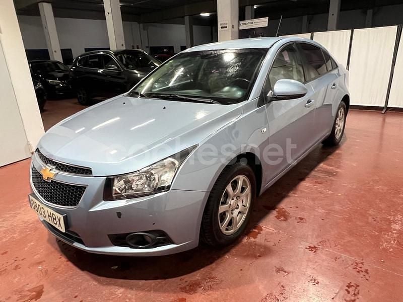 Usado Chevrolet Cruze LTZ 163 CV (119 kW) 2011 Azul Berlina