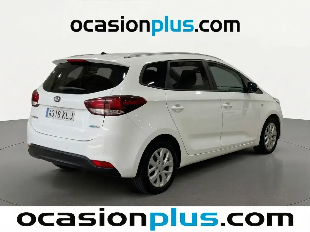 Usado Kia Carens 115 CV (84 kW) 2018 Blanco Monovolumen