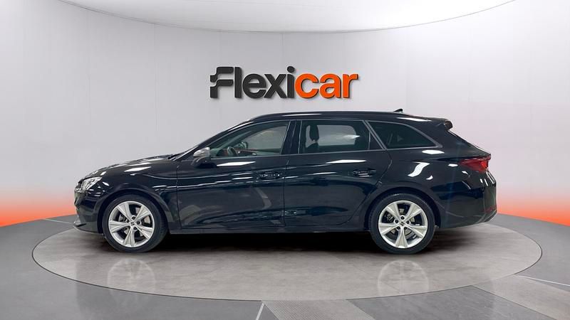 Usado Seat Leon FR 150 CV (110 kW) 2021 Negro Berlina