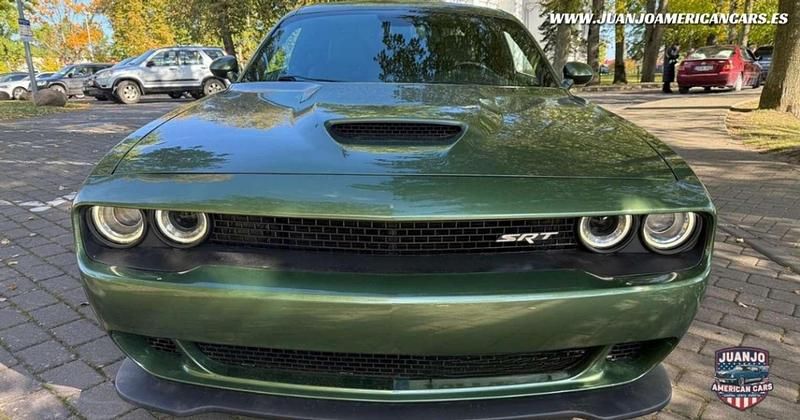 Usado Dodge Challenger SXT 309 CV (227 kW) 2022 Verde Coupe