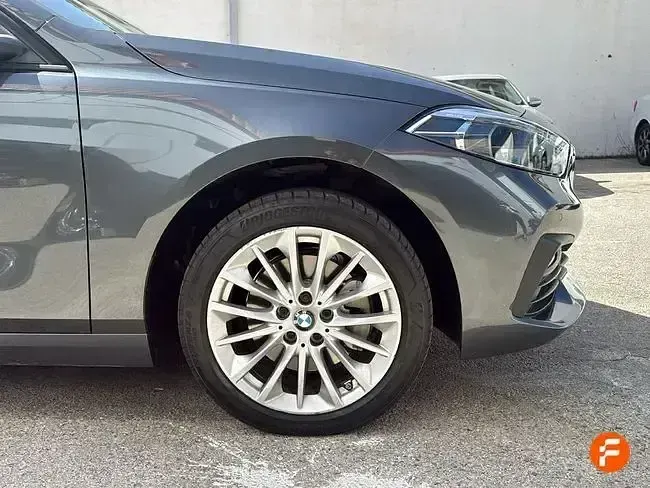 Usado BMW 118 140 CV (102 kW) 2020 Negro Utilitario