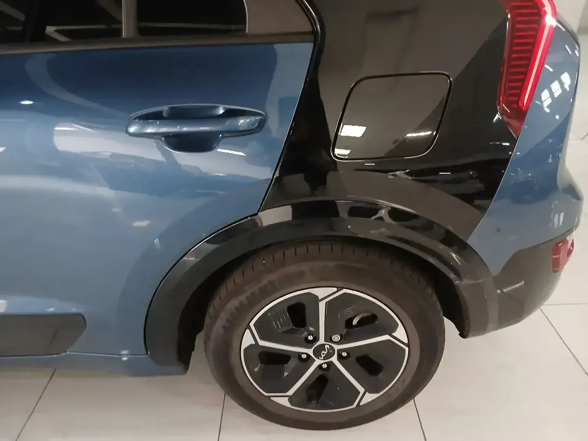 Usado Kia Niro 141 CV (103 kW) 2022 Azul SUV