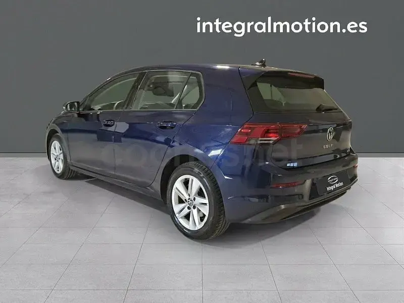 Usado VW Golf VIII Advance 115 CV (84 kW) 2023 Azul Berlina
