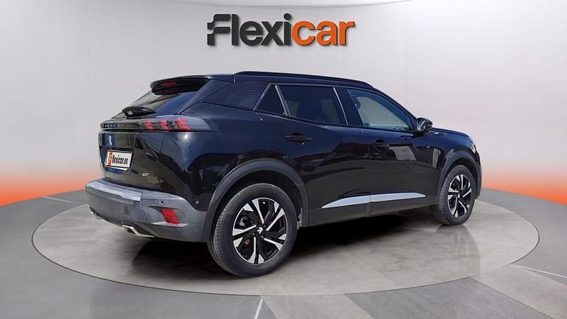Usado Peugeot 2008 GT 131 CV (96 kW) 2021 Negro SUV