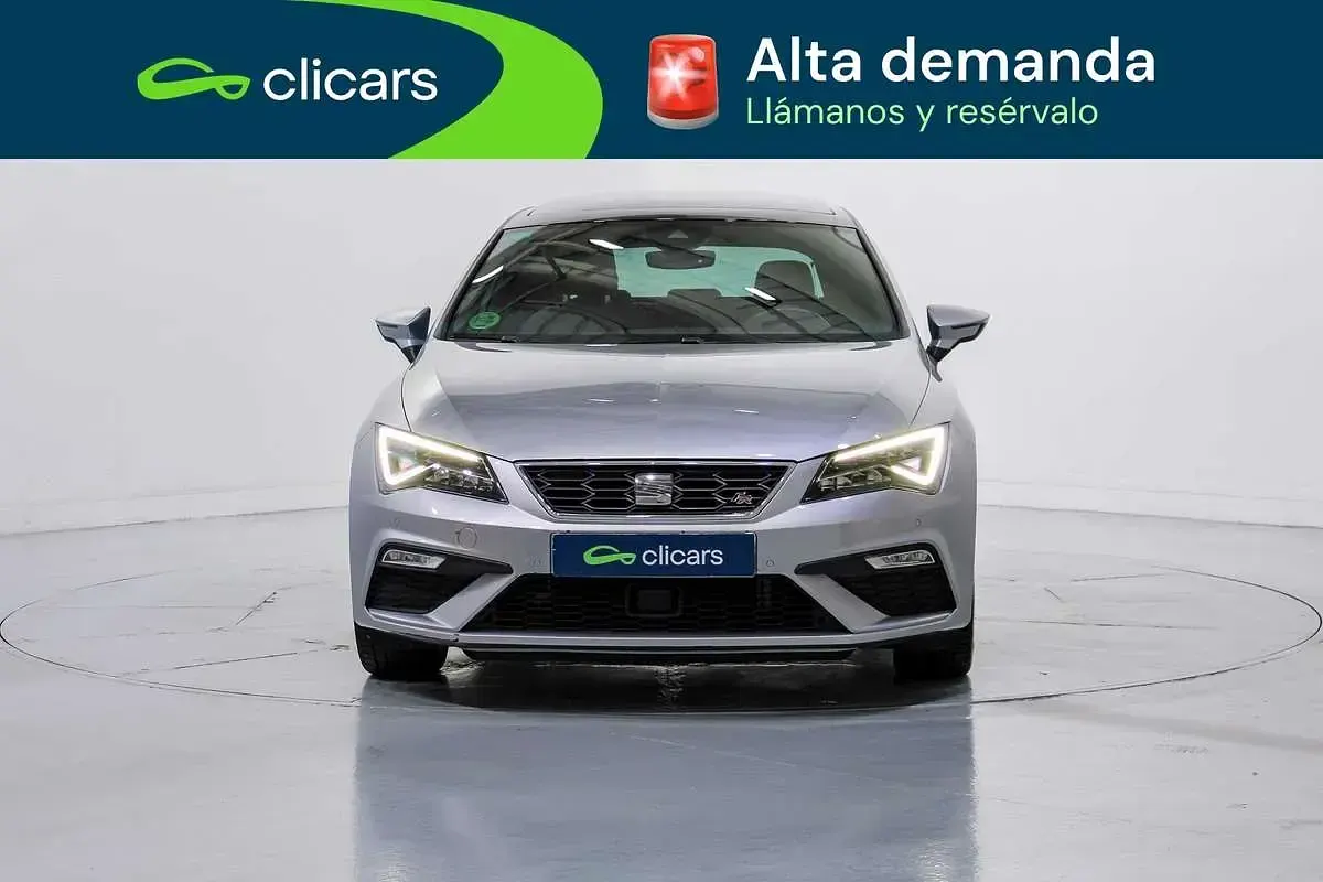 Usado Seat Leon FR 150 CV (110 kW) 2018 Plateado Utilitario