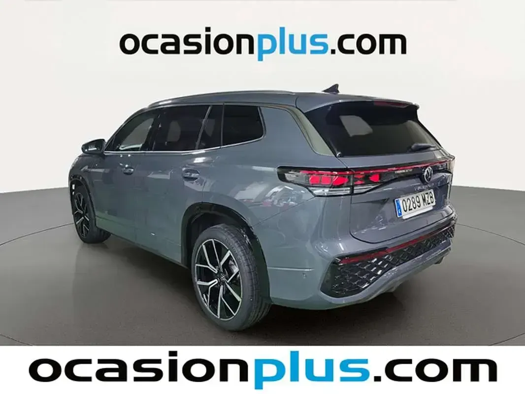 Usado VW Tayron R-line 150 CV (110 kW) 2025 Gris SUV