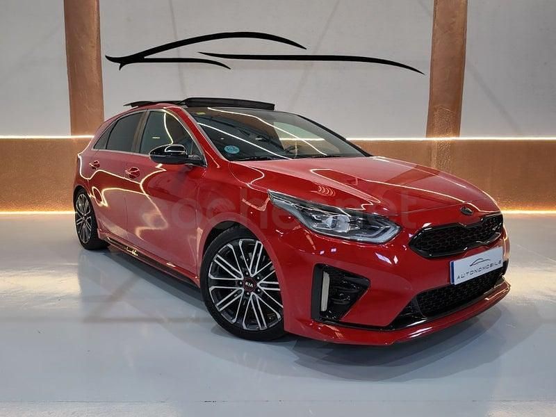 Rojo Usado 2020 Kia Ceed GT GT Berlina | 19.900 € (Precio justo) - Imagen 1/4
