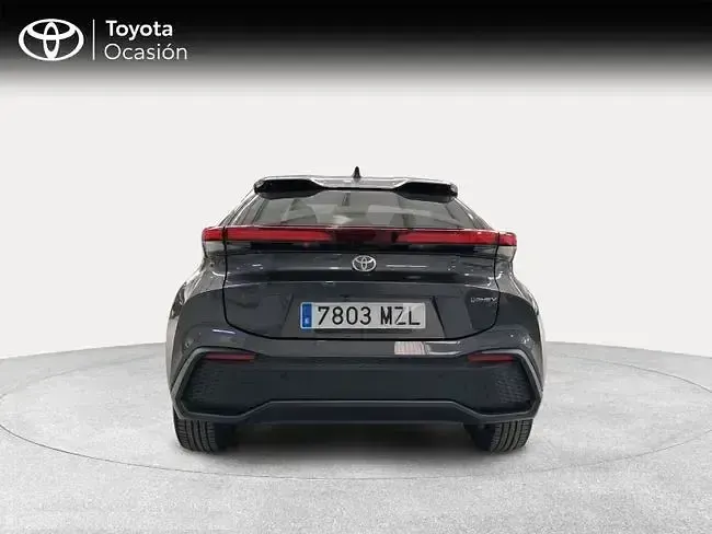Käytetty Toyota C-HR Advance 223 HP (164 kW) 2025 Harmaa Katumaasturi