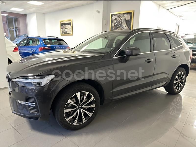 Gris / plata Usado 2022 Volvo XC60 Kinetic SUV | 39.899 € (Precio justo) - Imagen 1/4