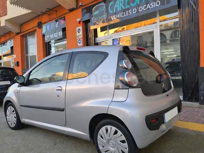 Usado Citroën C1 54 CV (39 kW) 2006 Gris Utilitario