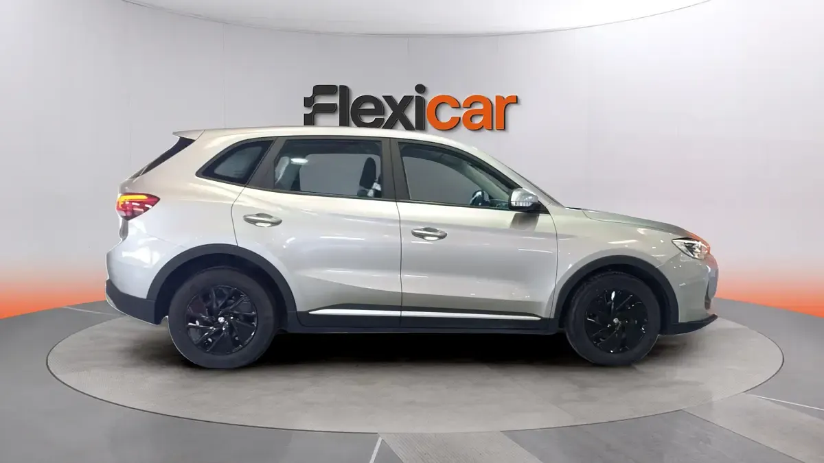 Usado MG ZS Comfort 197 CV (144 kW) 2025 Gris SUV