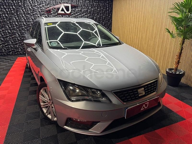 Begagnad Seat Leon XCELLENCE 150 HK (110 kW) 2020 Grå Kombi