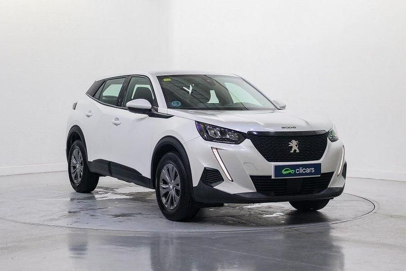 Usado Peugeot 2008 Active 100 CV (73 kW) 2026 Blanco SUV