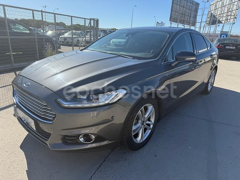 Gris / plata Usado 2016 Ford Mondeo Titanium Berlina | 8500 € (Buen precio) - Imagen 1/4