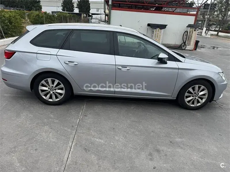 Usado Seat Leon ST Style 115 CV (84 kW) 2017 Gris / plata Familiar