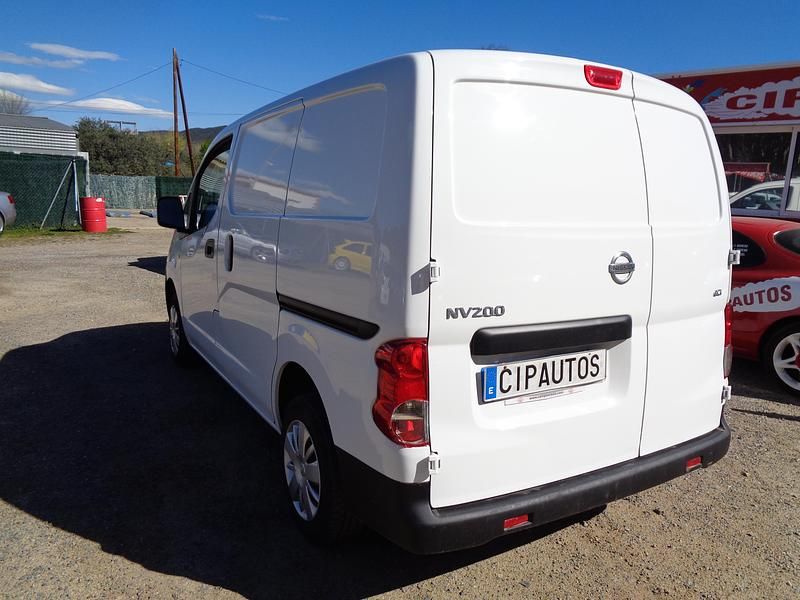Usado Nissan NV200 90 CV (66 kW) 2015 Blanco Monovolumen