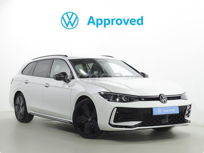 Blanco Usado 2024 VW Passat R-line Familiar | 40.900 € - Imagen 1/4