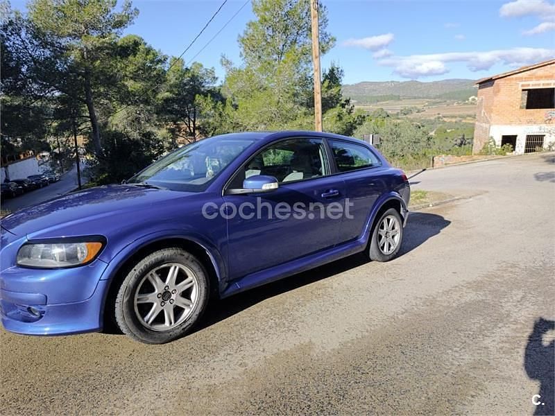 Usado Volvo C30 Momentum 109 CV (80 kW) 2008 Azul Utilitario