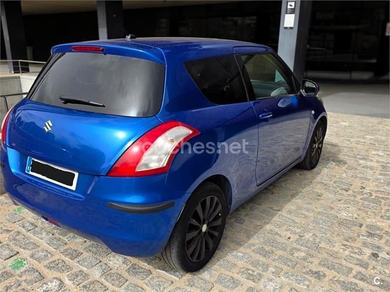 Usado Suzuki Swift GL 95 CV (69 kW) 2012 Azul Utilitario