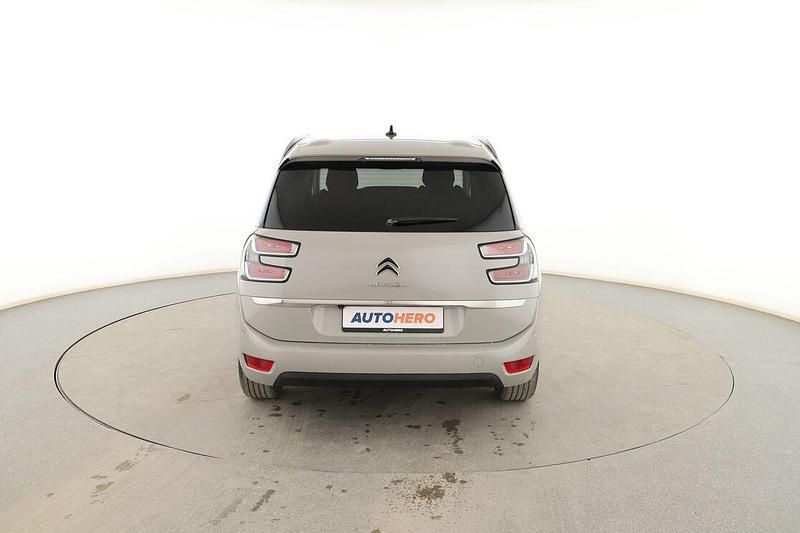 Usado Citroën Grand C4 Picasso Feel 120 CV (88 kW) 2018 Gris Monovolumen