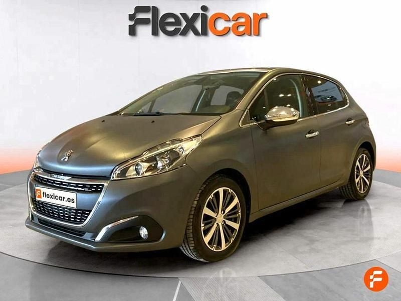 Usado Peugeot 208 Allure 100 CV (73 kW) 2016 Gris Utilitario