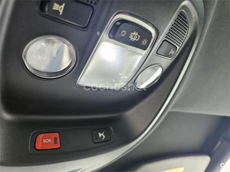 Usado DS Automobiles DS4 Crossback Style 120 CV (88 kW) 2017 Gris / plata SUV