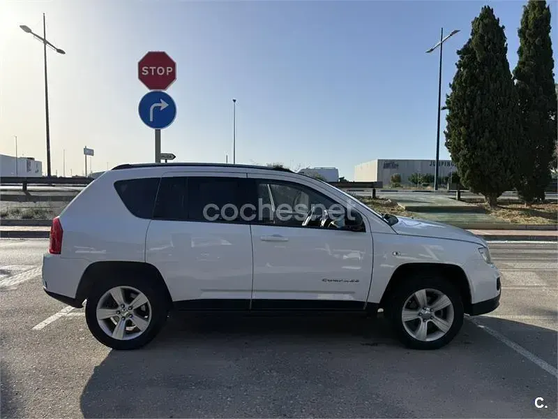 Usado Jeep Compass Limited 136 CV (100 kW) 2012 Blanco SUV